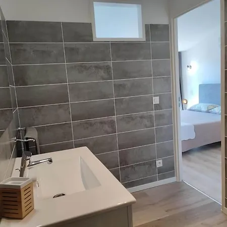 La Bastide De Gabin / Conciergeriedamecarcas Apartman *