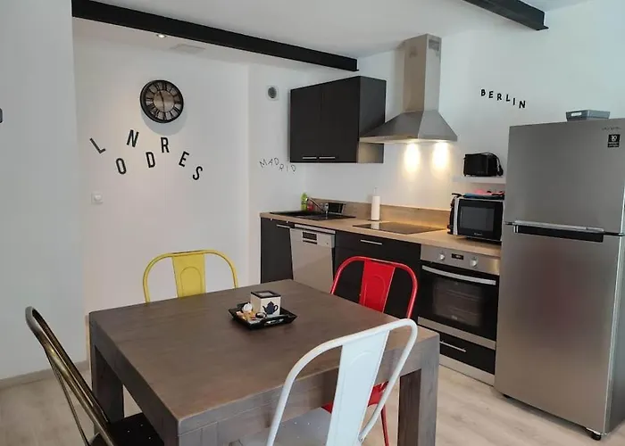 La Bastide De Gabin / Conciergeriedamecarcas Apartament *