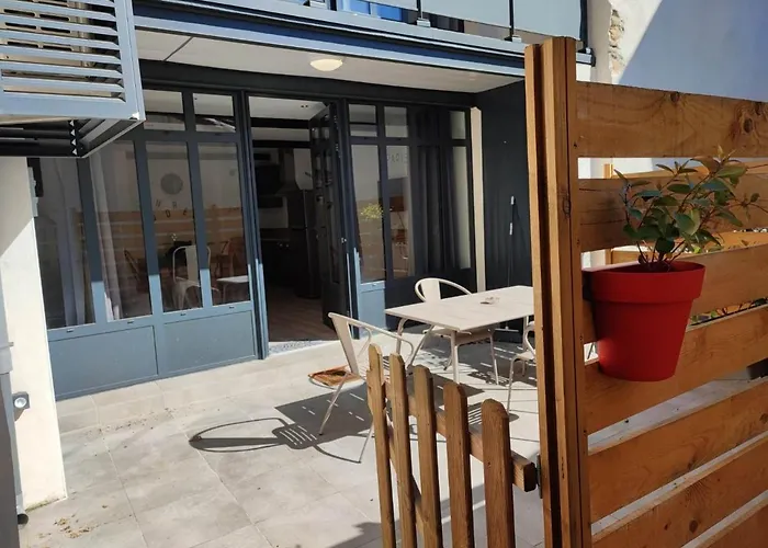 La Bastide De Gabin / Conciergeriedamecarcas *